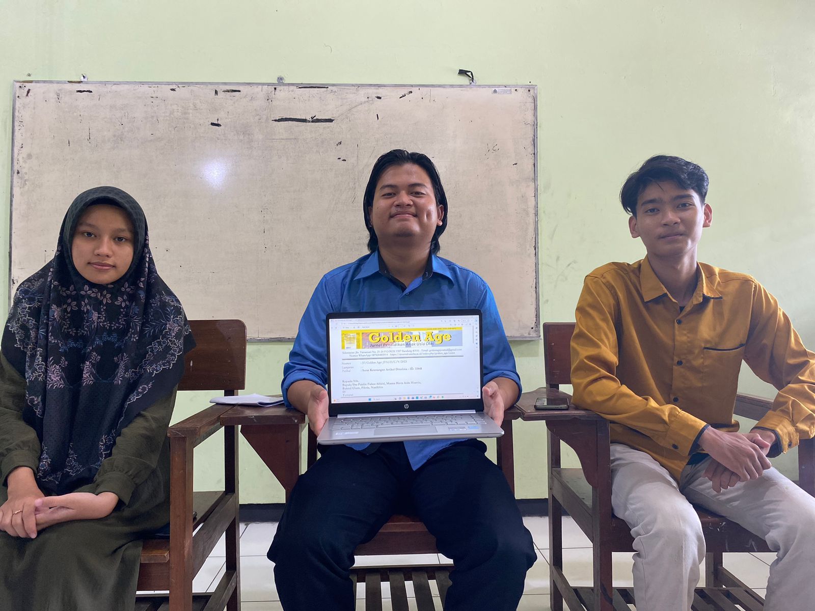 Mahasiswa UIN Walisongo Semarang, yang berhasil terbitkan Jurnal berupatasi SINTA 4 untuk Pendidikan Islam. Masna Binta Aida  Husnia (kiri), Faldin Fahza Alfaizi (tengah) dan Bahrul Ulum (kanan) /Dokumen Pribadi Faldin Fahza Alfaizi