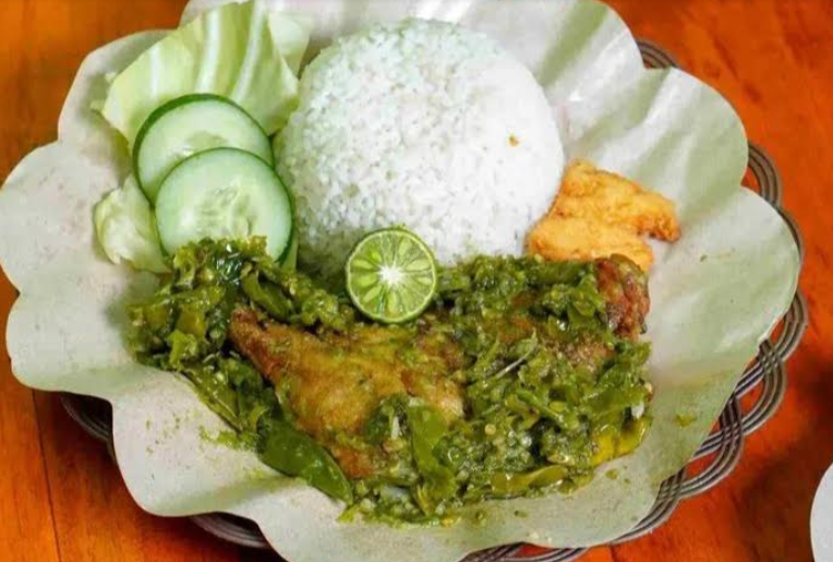 Ayam Penyet Cabai Ijo Mas Suryo, rekomendasi wisata kuliner enak dan murah meriah Jogja