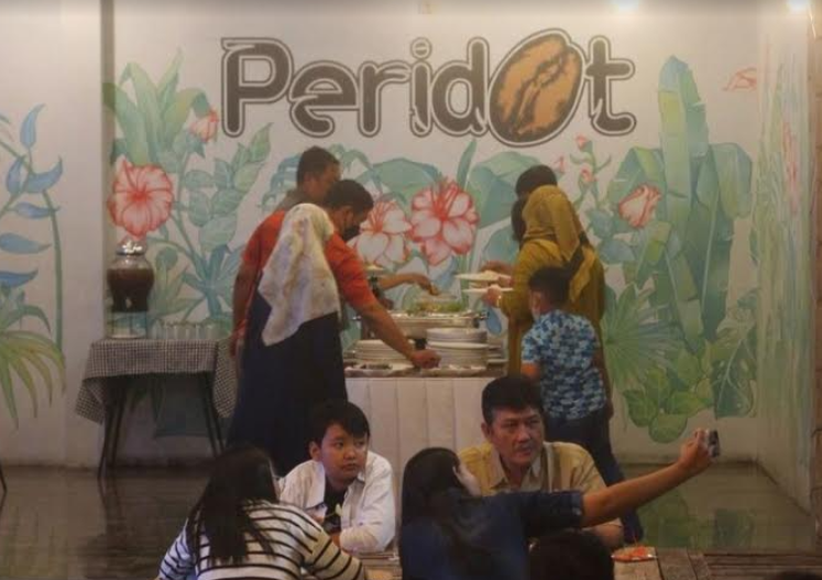 Peridot Coffe and Eatery, rekomendasi cafe mewah dan instagramable di Klaten