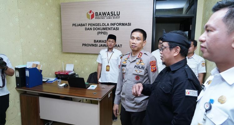 Kapolda Jabar Irjen Pol Akhmad Wiyagus berkunjung ke Kantor Bawaslu Jabar, Rabu 31 Mei 2023