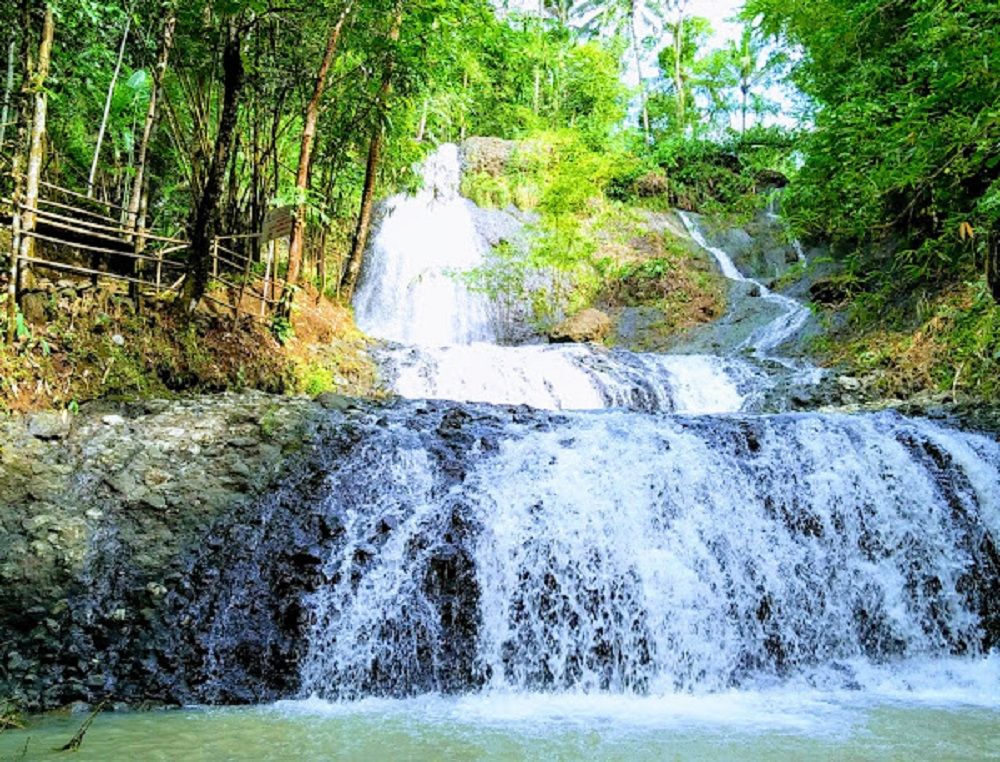 Air Terjun Pertinggi, wisata air terjun di Banjarnegara.