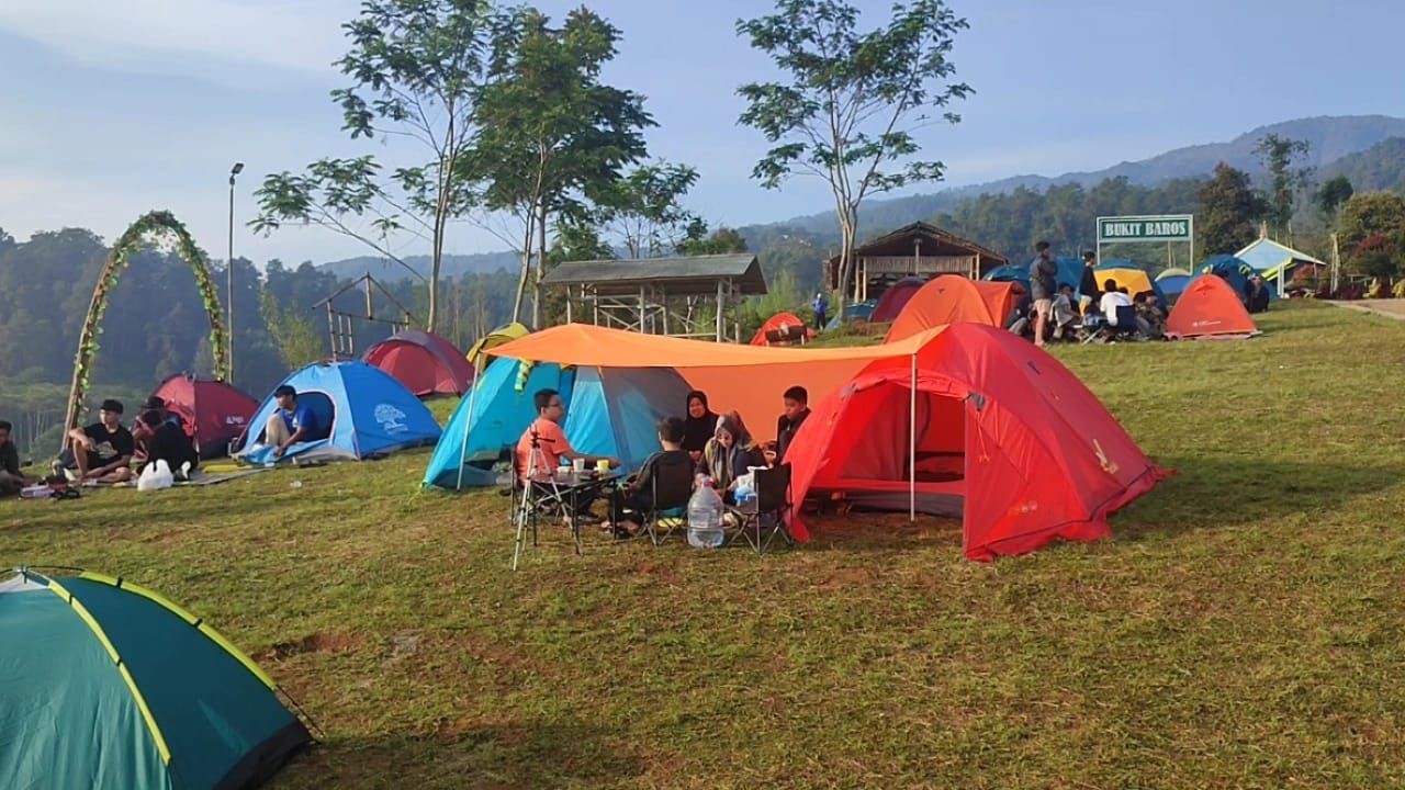Tempat wisata alam Bukit Baros di Kampung Baros, Desa Ciomas, Kecamatan Panjalu, Kabupaten Ciamis.*/kabar-priangan.com/Agus Pardianto 