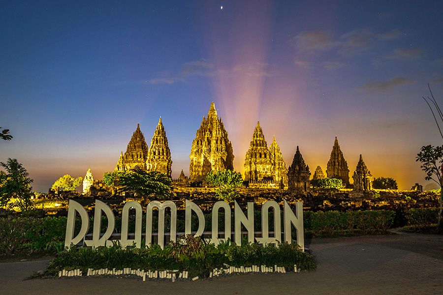 Wisata Candi Prambanan.