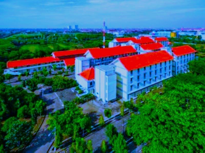 Gedung ITS, salah satu universitas terbaik di Surabaya