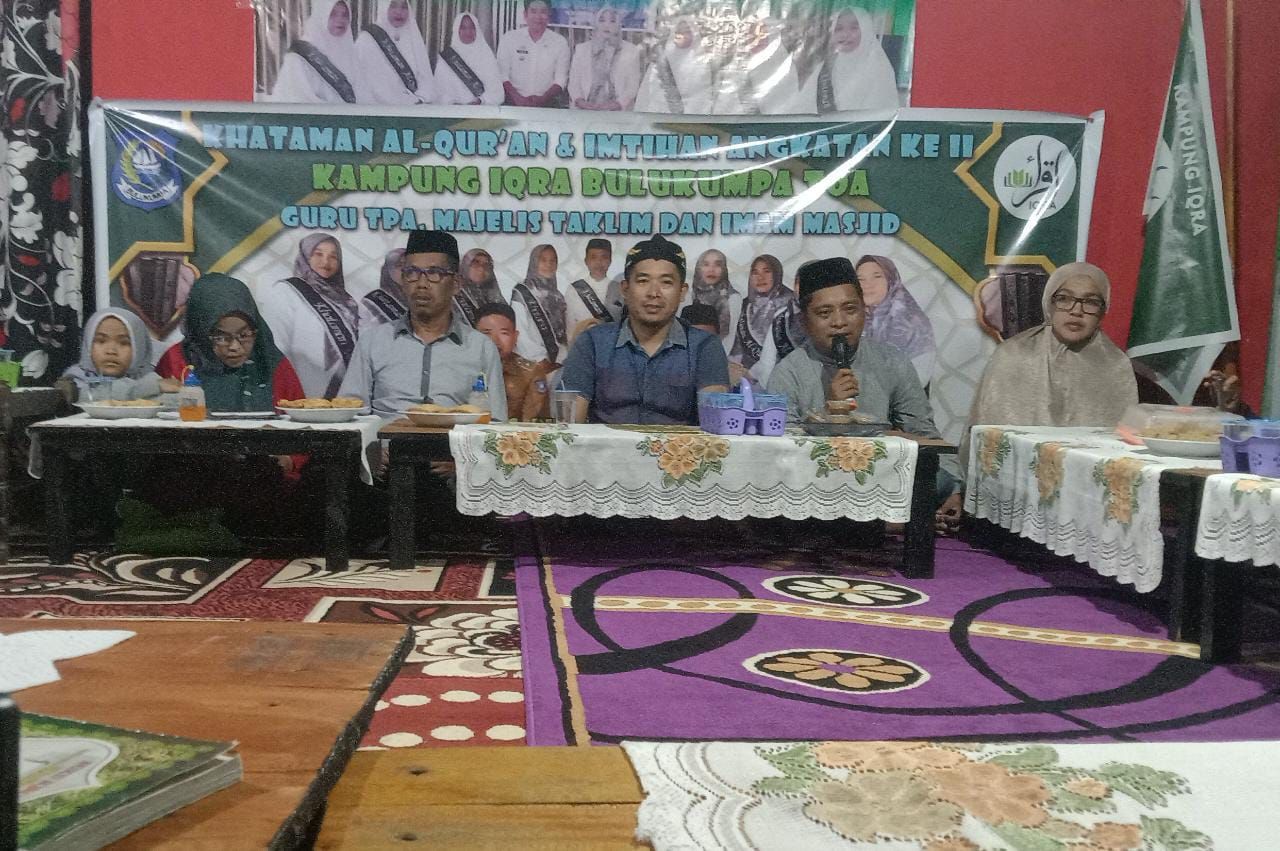 Para penyuluh KUA Kecamatan Bulukumpa bersama Kades Salassae dan Ketua BPD setempat/WartaBulukumba.com