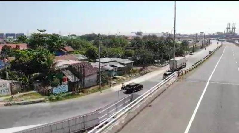 Simulasi rekayasa lalu lintas (lalin) yang dilaksanakan pada 8 - 10 Juni 2023 lalu untuk mengantisipasi pekerjaan peninggian jalan dan Jembatan Tol Kaligawe, Semarang, sebagai dampak dari proyek pekerjaan Jalan Tol Semarang - Demak Seksi 1A, berjalan lancar.