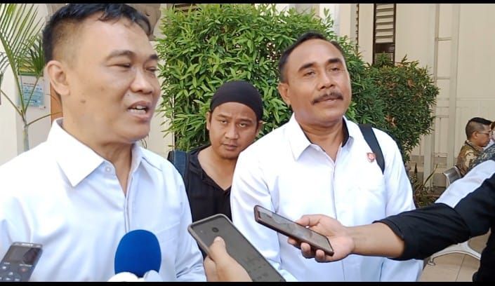 Tim Bidkum Polda Bali AKBP Imam Ismail saat memberikan keternagan di PN Denpasar usai sidang pada Senin 12 Juni 2023