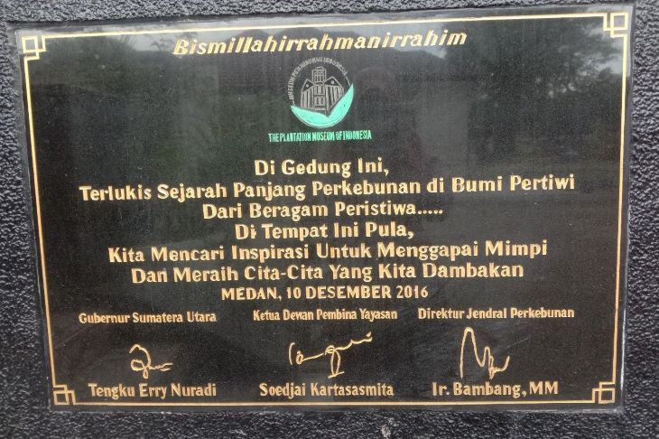 Prasasti peresmian Museum Perkebunan Indonesia di Medan Maimun.