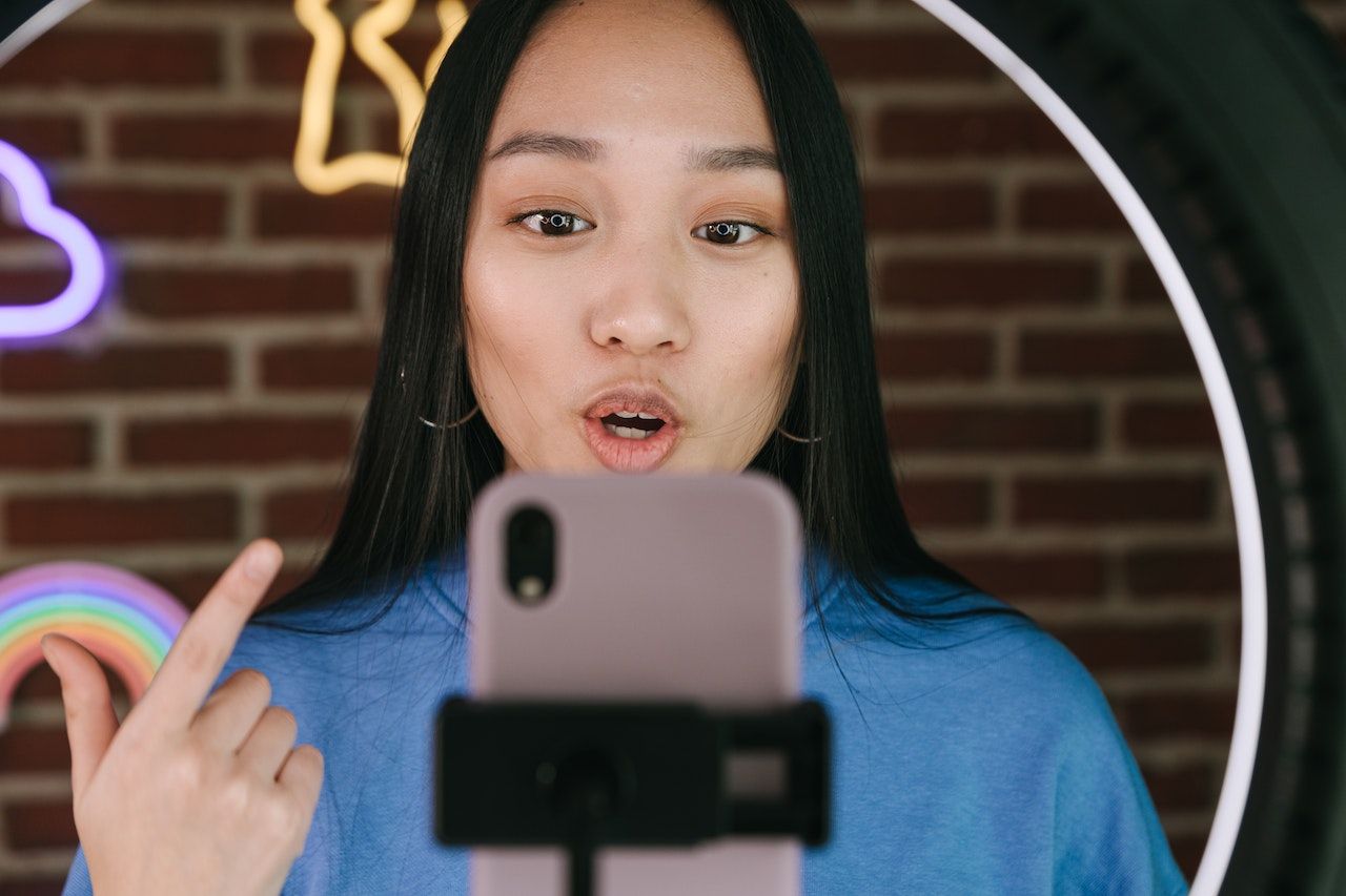 Ilustrasi - Find out 7 ways to make money from TikTok easily and profitably 