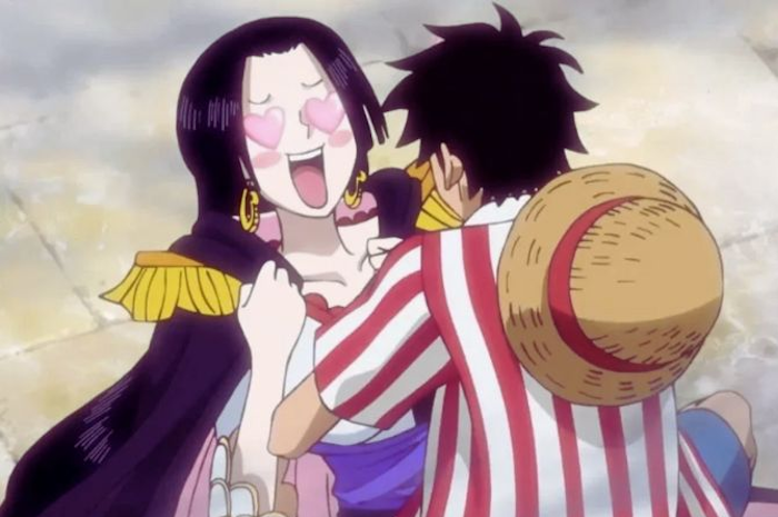 Luffy sedang berdekatan dengan Boa Hancock di anime One Piece yang sedang dalam suasana jatuh cinta.