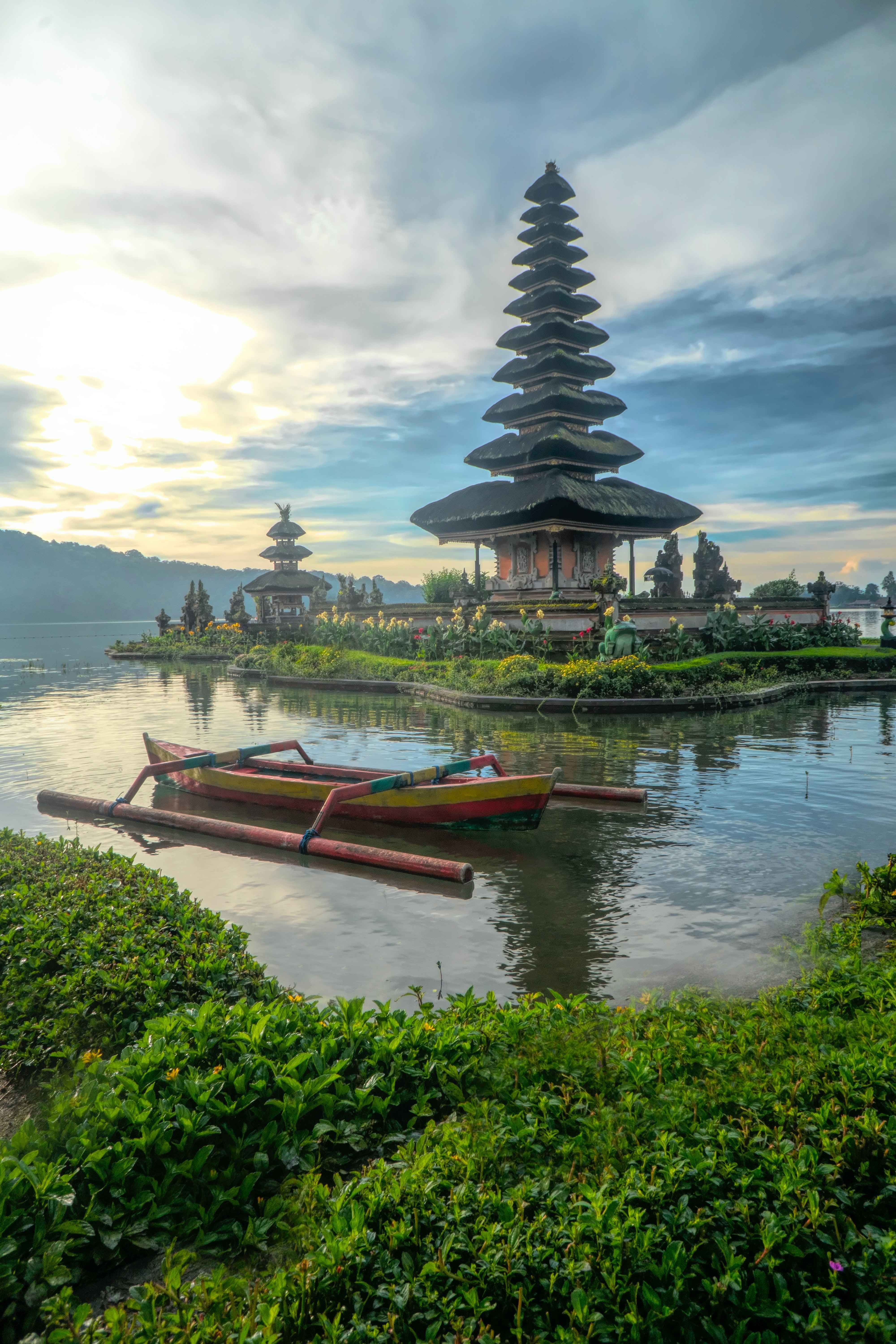 Wisata di Pulau Bali/