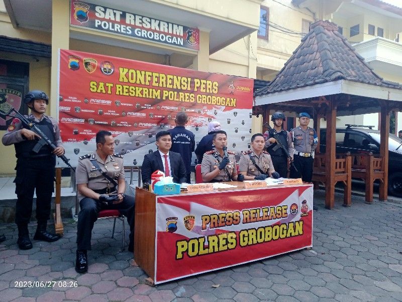 Kapolres Grobogan AKBP Dedy Anung Kurniawan saat menjelaskan kronologi penangkapan pelaku.
