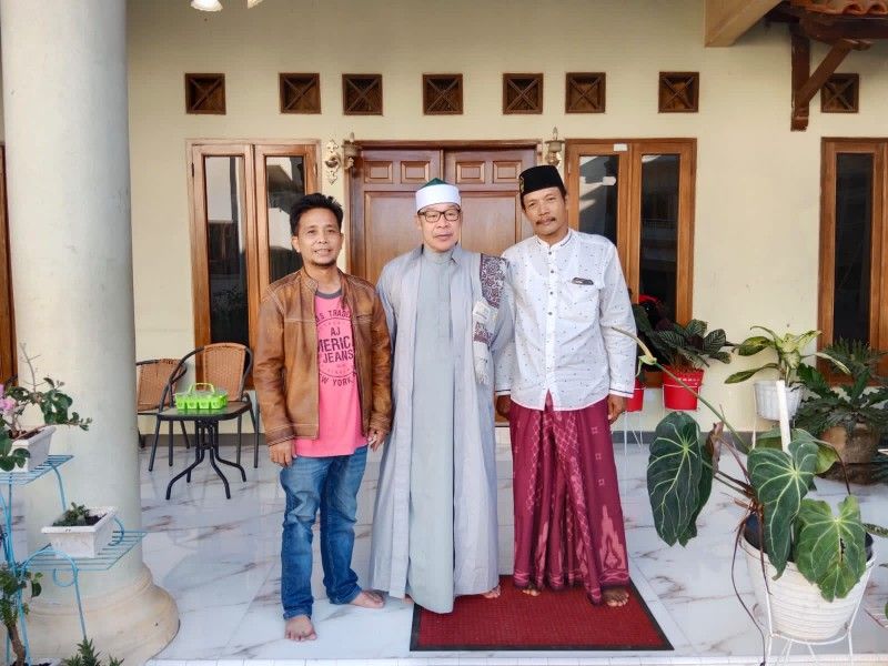 Bersama pimpinan Pondok Pesantren Buntet Cirebon