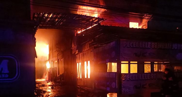 Kebakaran toko mebel Timbul Jaya, Jalan Raya Kopo, Kecamatan Katapang, Kabupaten Bandung, Kamis 29 Juni 2023