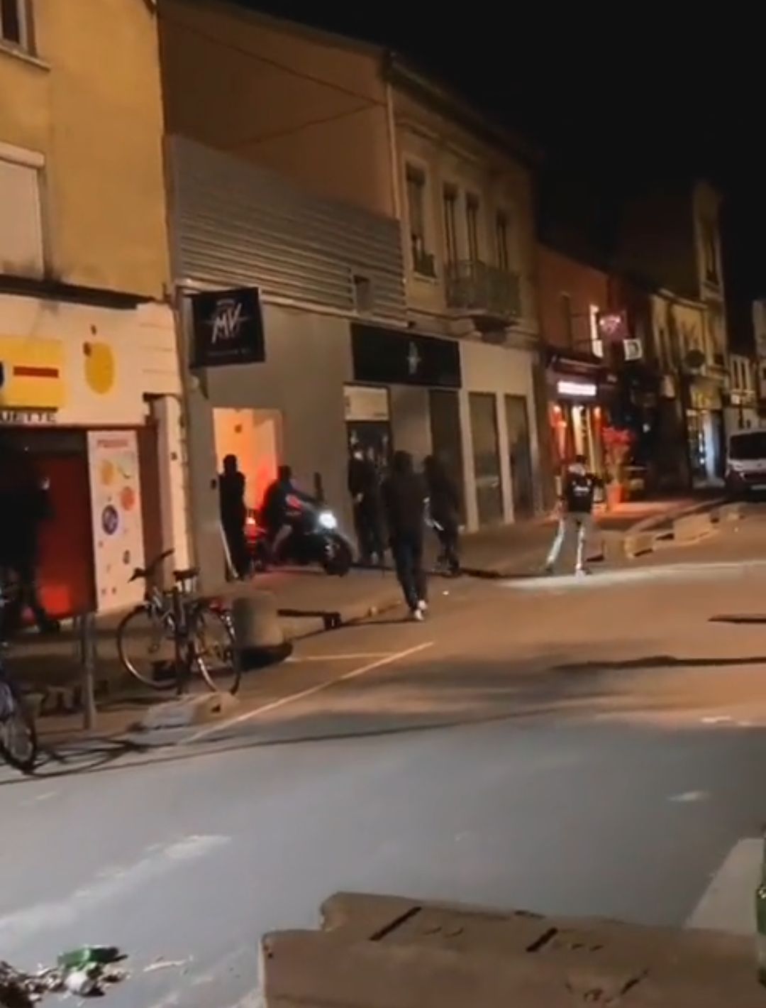 Akibat Kerusuhan di Prancis, Sebuah Toko di Kota Lyon jadi Sasaran Penjarahan