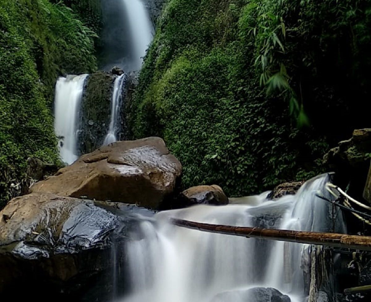 Curug Tapak Kuda, wisata air terjun di Cirebon.