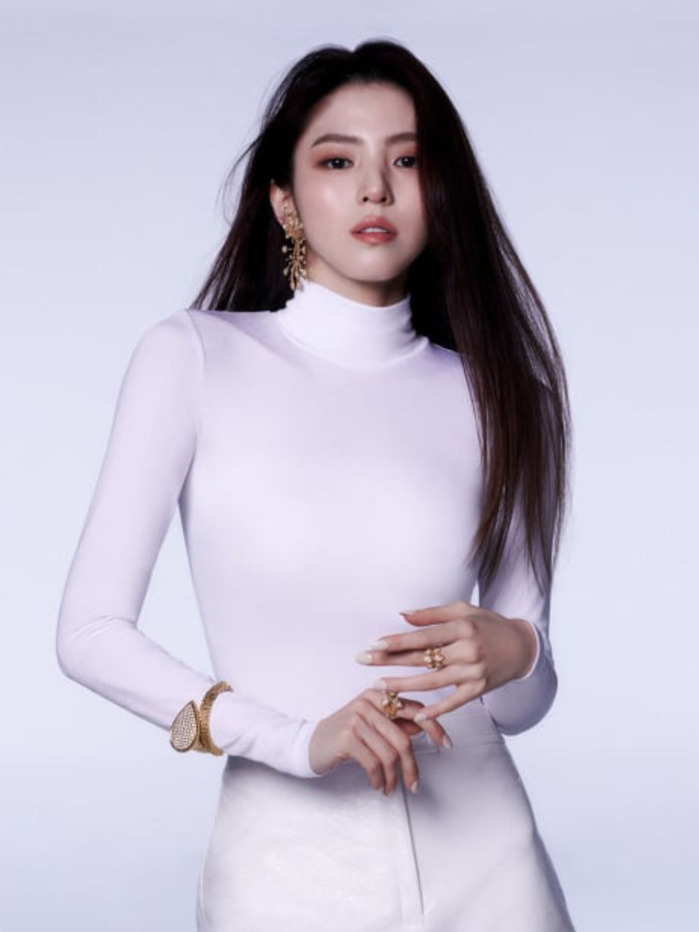 Layak! Han So Hee Dinobatkan Sebagai Brand Ambassador Kecantikan Global Boucheron (Instagram.com/@xeesoxee)