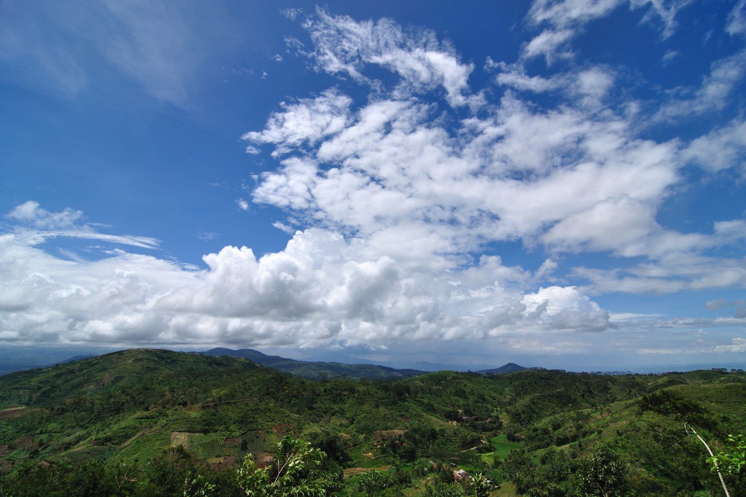 Pemandangan alam di atas Situs Gunung Padang Cianjur