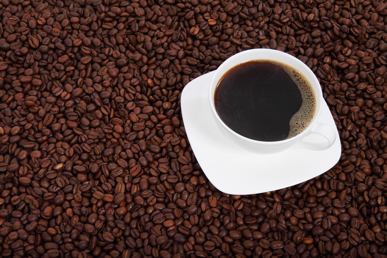 Ilustrasi kopi hitam tanpa gula, penangkal berbagai penyakit