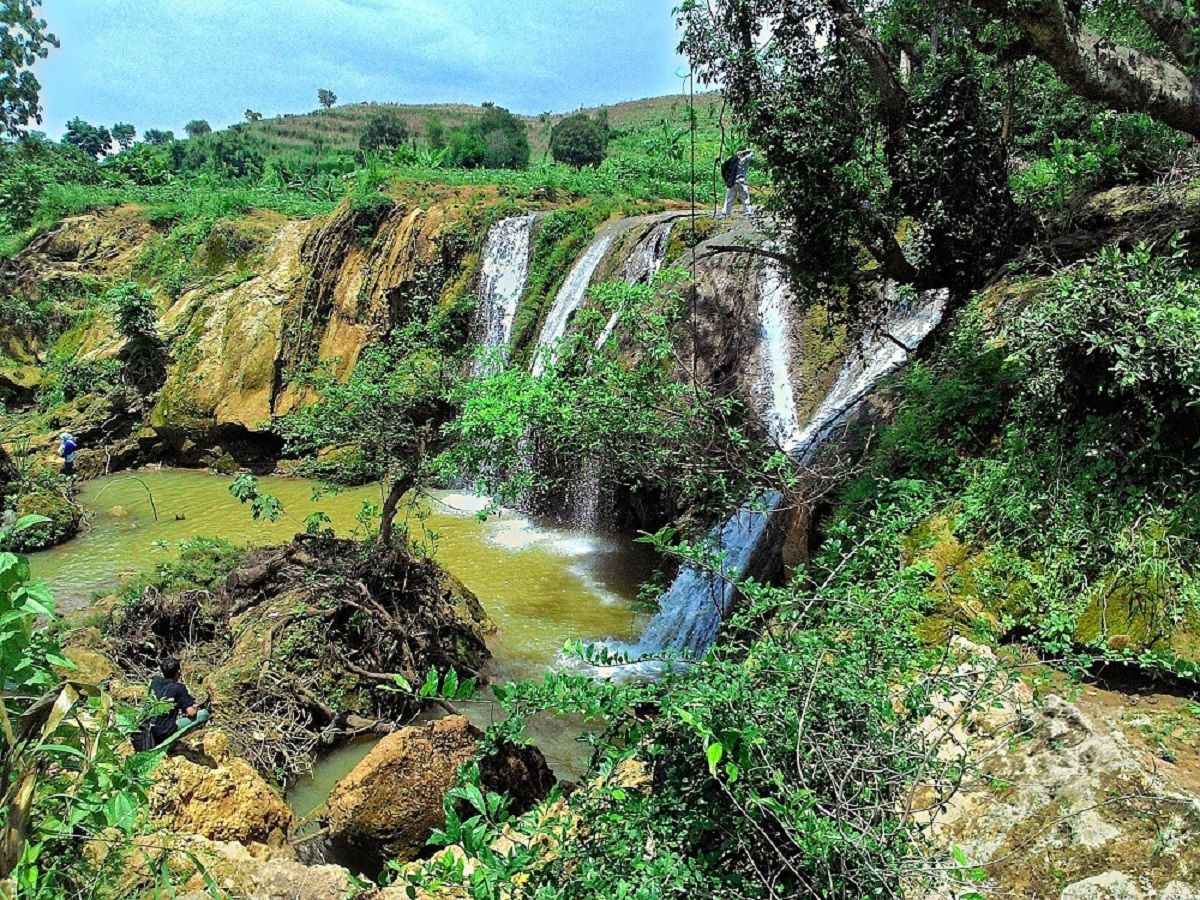  Air Terjun Gajahan, wisata air terjun di Tuban.