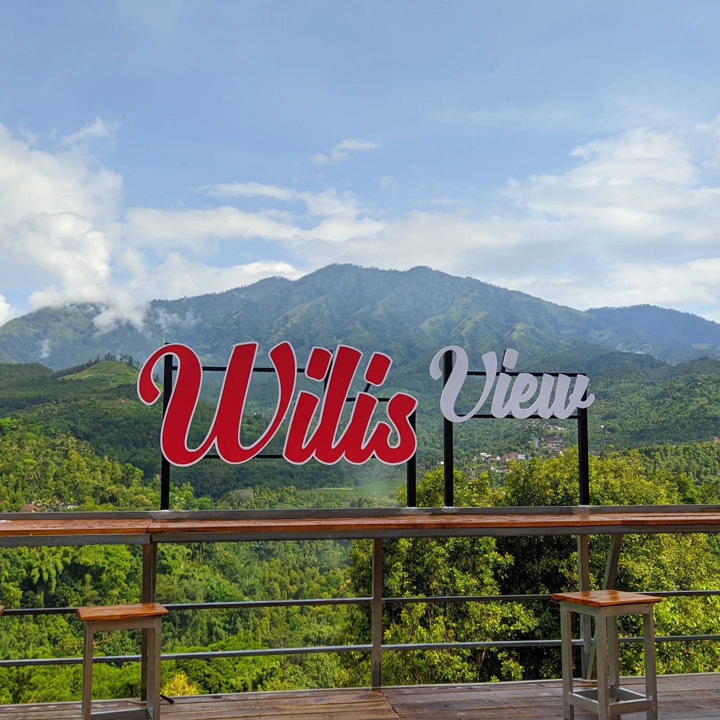 Wilis View Cafe 