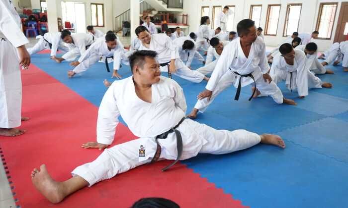 14 Atlet karate Mamuju Tengah mengikuti Kejurnas dan Vestifal AIM CAP II di Polman