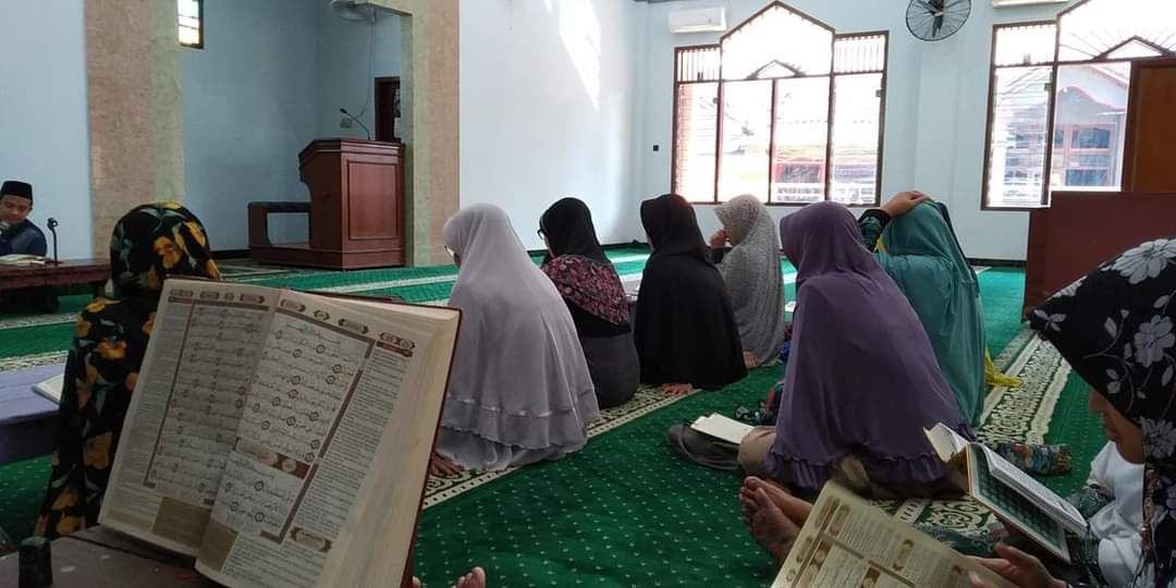 Kelas Tahsin Qur'an Gratis Khusus Ibu-ibu, Kegiatan Rutin Tiap Jumat Masjid Al Ahsyar Tegalmas Mranggen Demak