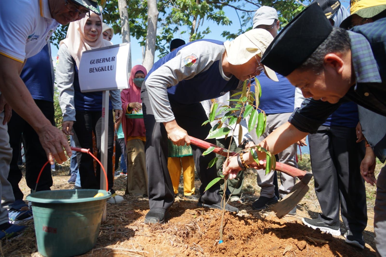 Gubernur Rohidin Dorong Festival Danau Nibung untuk Lestarikan Lingkungan dan Bangkitkan UMKM di Mukomuko