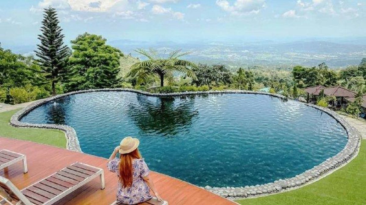 Umbul Sidomukti, wisata air kolam renang di Bandungan.
