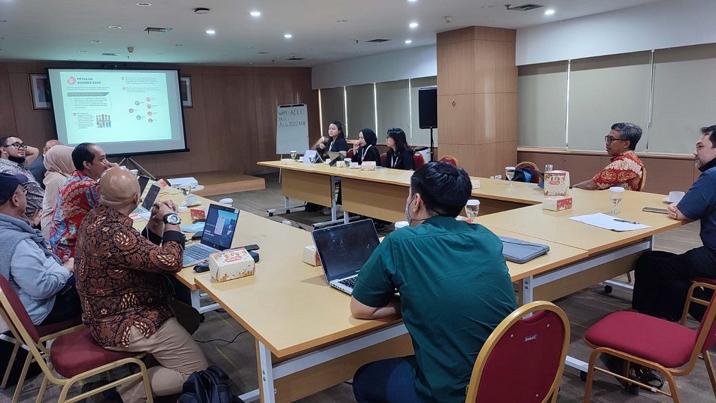 Pembahasan modul Strategi Jitu Kampanye Integritas Ala Mahasiswa KPK bersama Universitas Paramadina. Foto: Paramadina