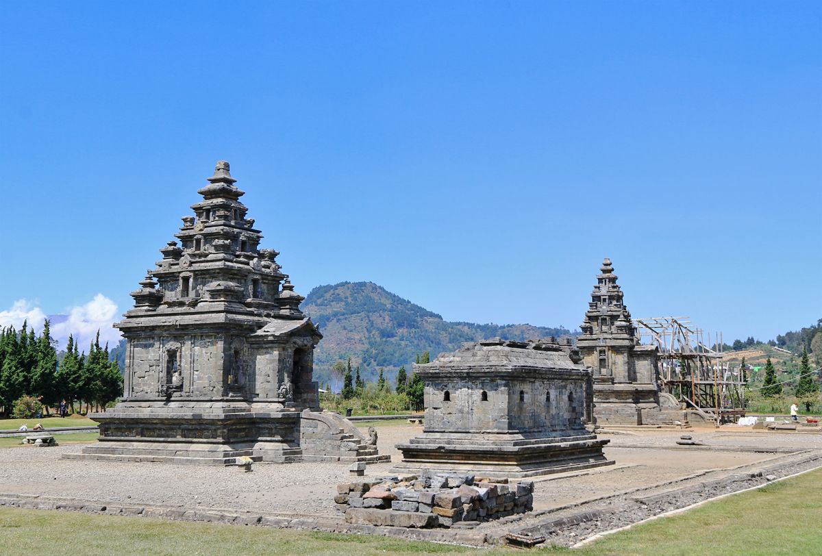 Kompleks Candi Arjuna, rekomendasi wisata di Dieng yang unik