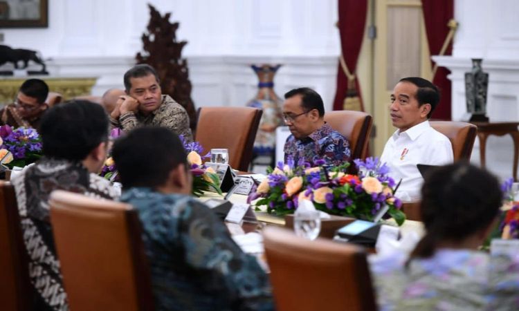 suasana pertemuan Presiden Jokowi bersama dengan pemimpin redaksi media nasional Jakarta.