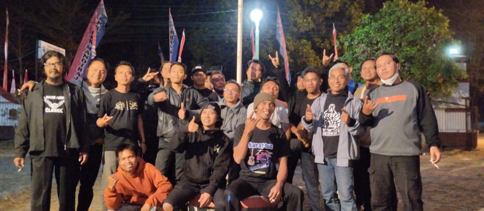 Lapak Merdeka Kecamatan Purwareja Klampok Banjarnegara, Dimeriahkan oleh Penampilan Penyanyi dan Drumer Cilik