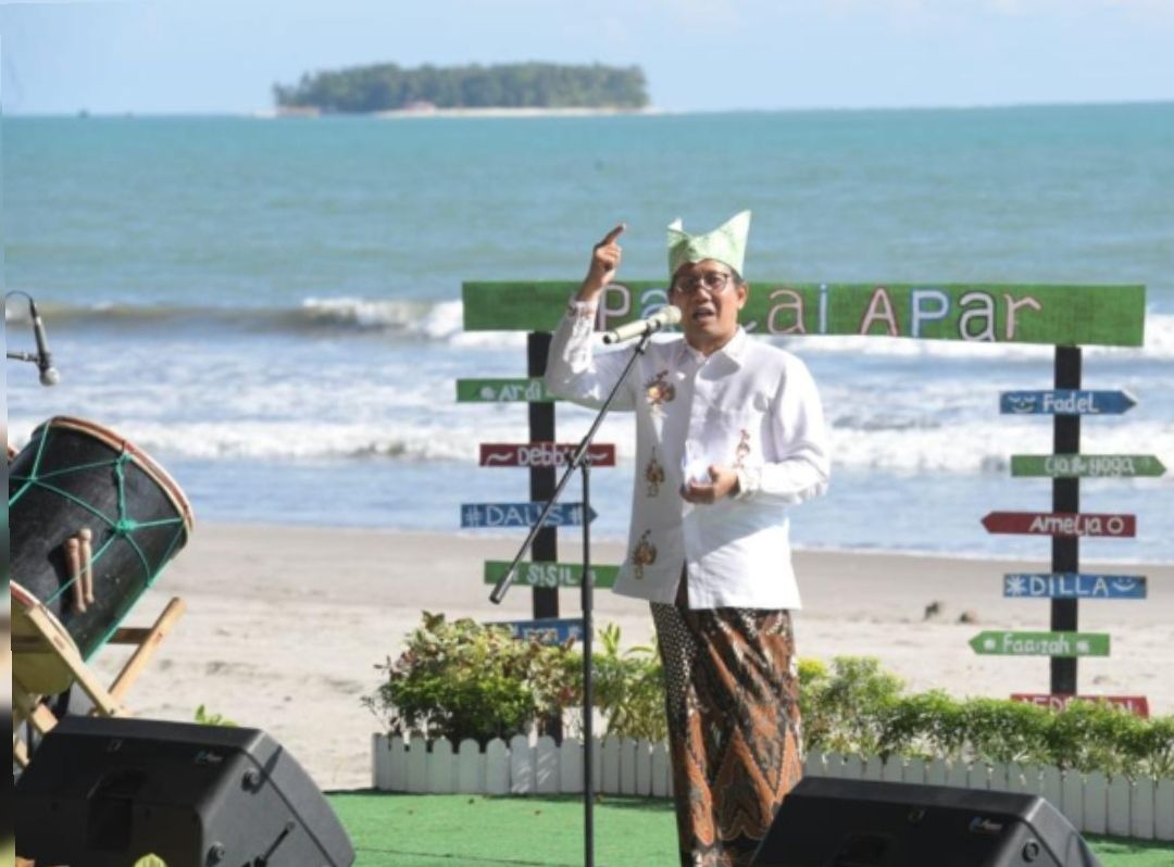 Menteri Desa dan PDTT Abdul Halim Iskandar saat membuka Lomba Desa Wisata Nusantara Tahun 2023 di Desa Apar, Kota Pariaman, Jumat 11 Agustus 2023