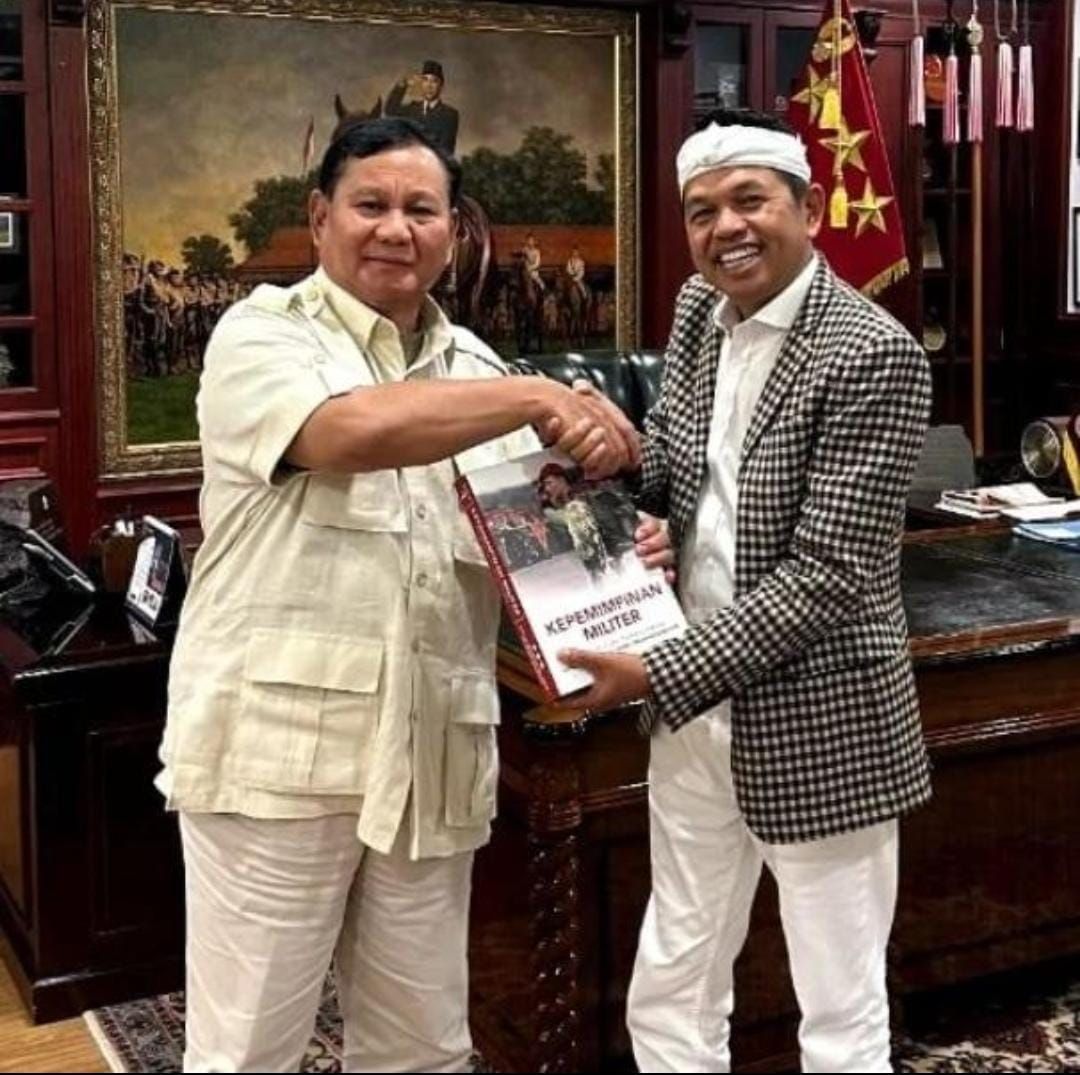 Prabowo Subianto (Ketua Umum Partai Gerindra) dan Dedi Mulyadi (Wakil Ketua Dewan Pembina Partai Gerindra)