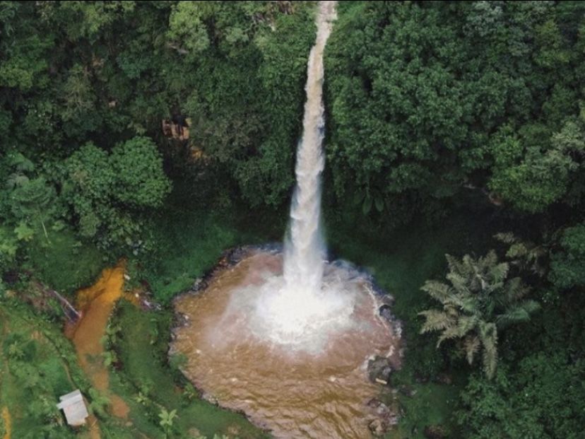 Curug Bugbrug, salah satu tempat wisata alam di Bandung yang tersembunyi.* /Instagram/@curungbugbrug