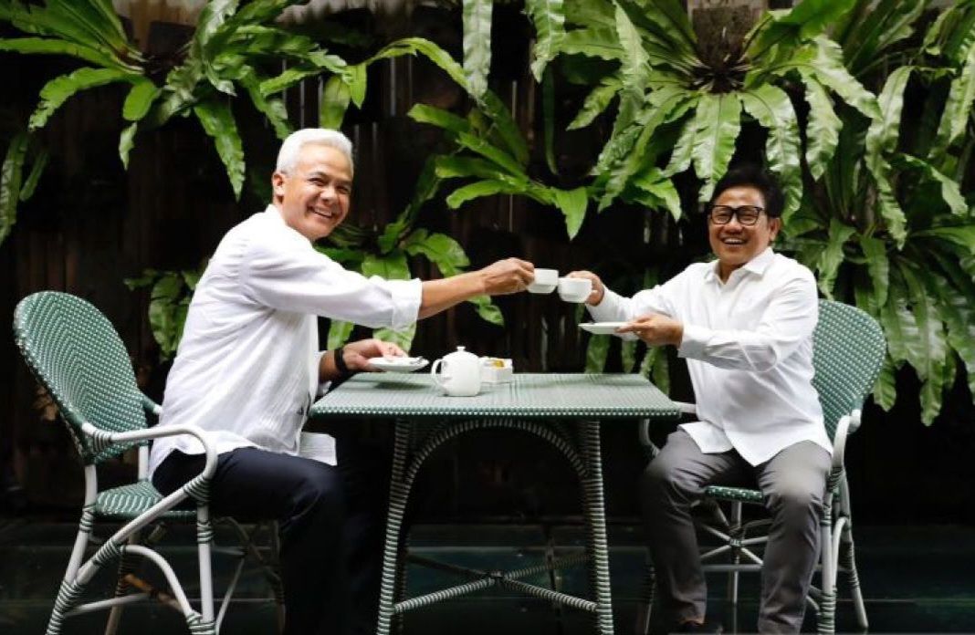 Ganjar Pranowo bertemu Muhaimin Iskandar di salah satu kafe di Jakarta, Jumat (18/8/2023).