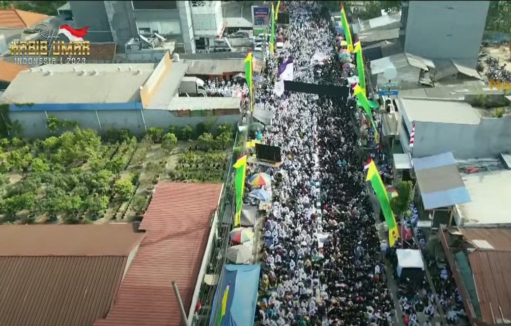 Pantauan jutaan manusia yang hadiri haul Syekh Abu Bakar bin Salim