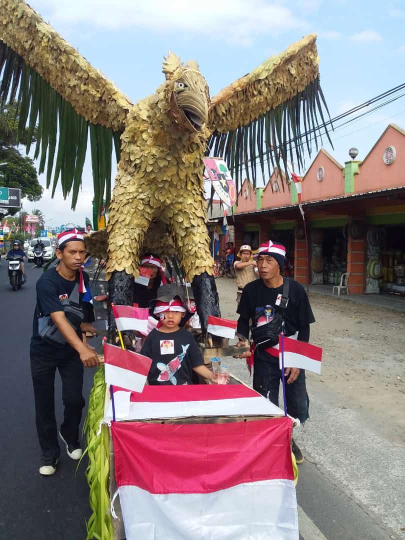 salah satu kontingen karnaval di Desa Klampok Banjarnegara