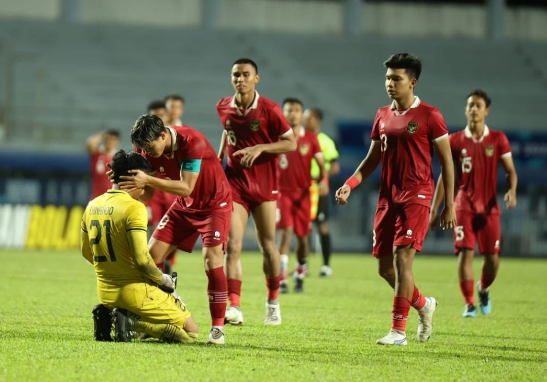 Indonesia harus menerima Runner-up usai laga adu finalti dengan Vietnam dalam Piala AFF U-23 