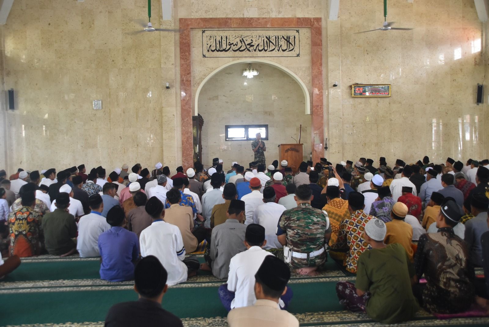 Kodim 0707 Wonosobo kunjungi Masjid Al Muhtadin Cawet dalam safari Sholat Jumat. Pendim0707