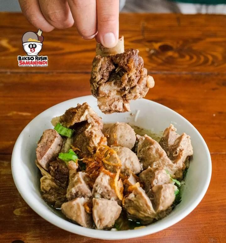 Menu kuliner bakso di Bakso Rusuk Samanhudi Bandung