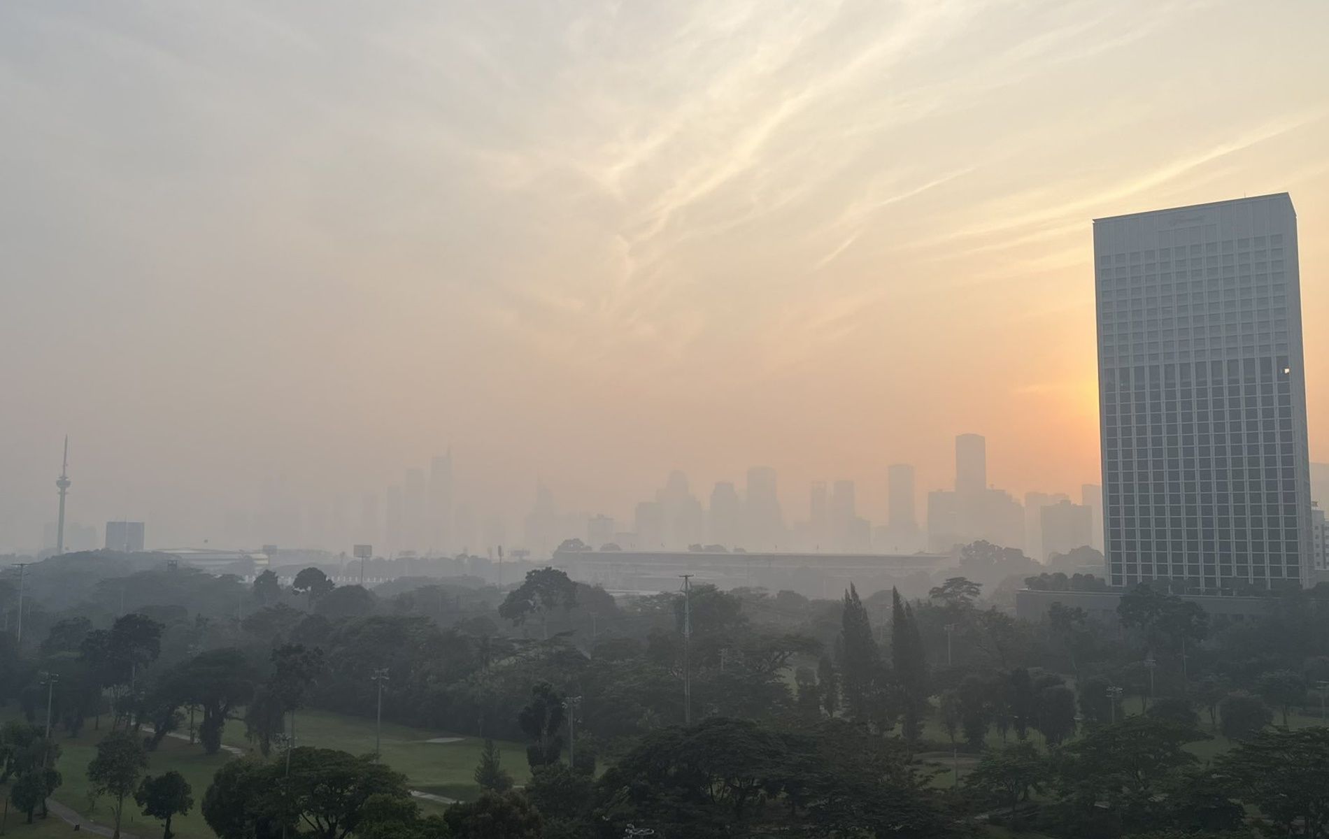 Polusi udara di wilayah Jakarta.