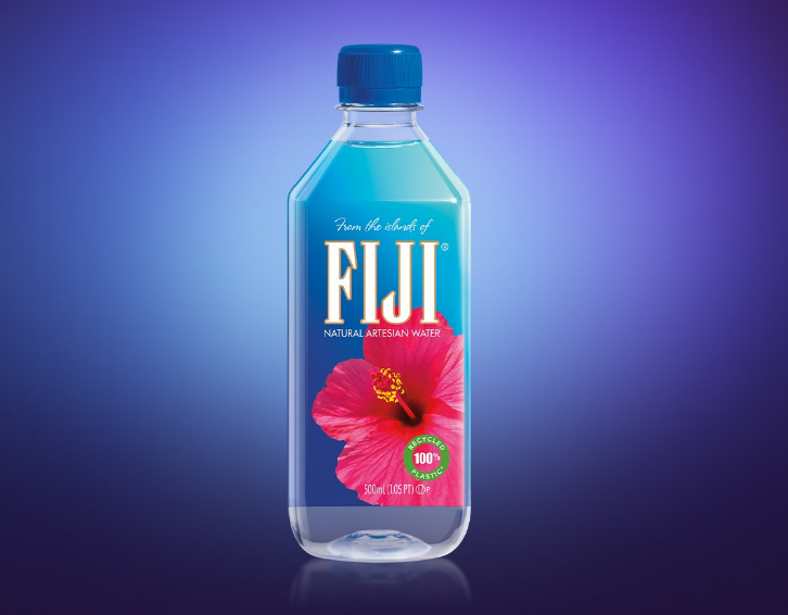 Air mineral merek Fiji Water