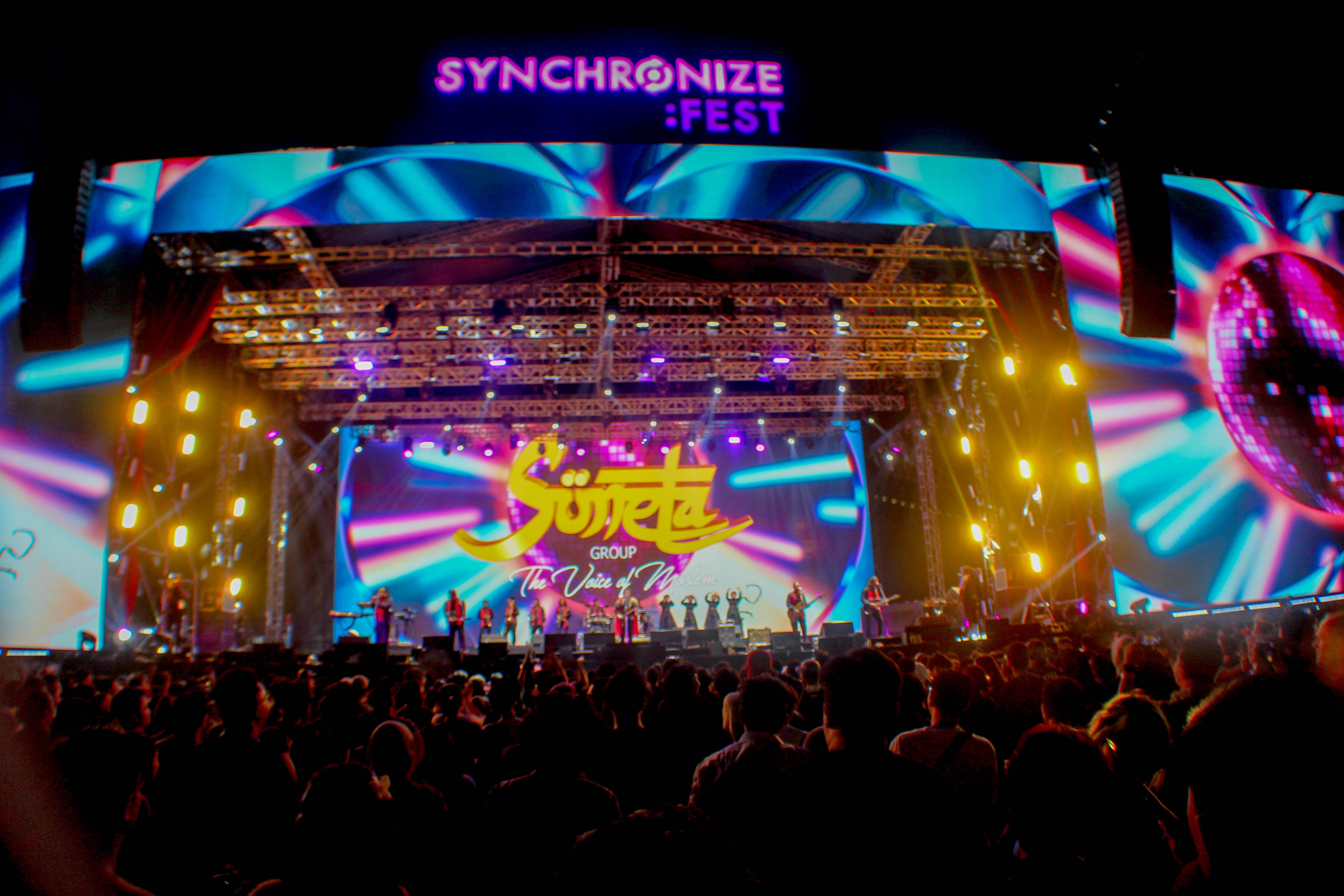 Rhoma Irama dan Soneta Group tampil di panggung Synchronize Fest, Jumat 1 September 2023. Semua bergoyang bersama Bang Haji