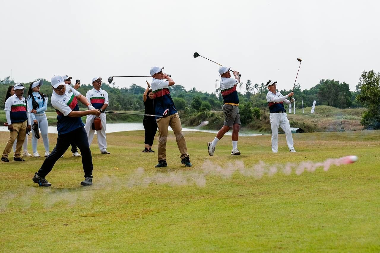 Menparekraf Sandiaga Uno dalam kegiatan World Tourism Day Golf Geopark Challenge Belitung