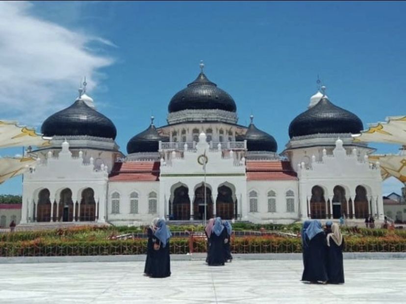Masjid Raya Baiturrahman di Banda Aceh/Instagram/@kakatia.03/