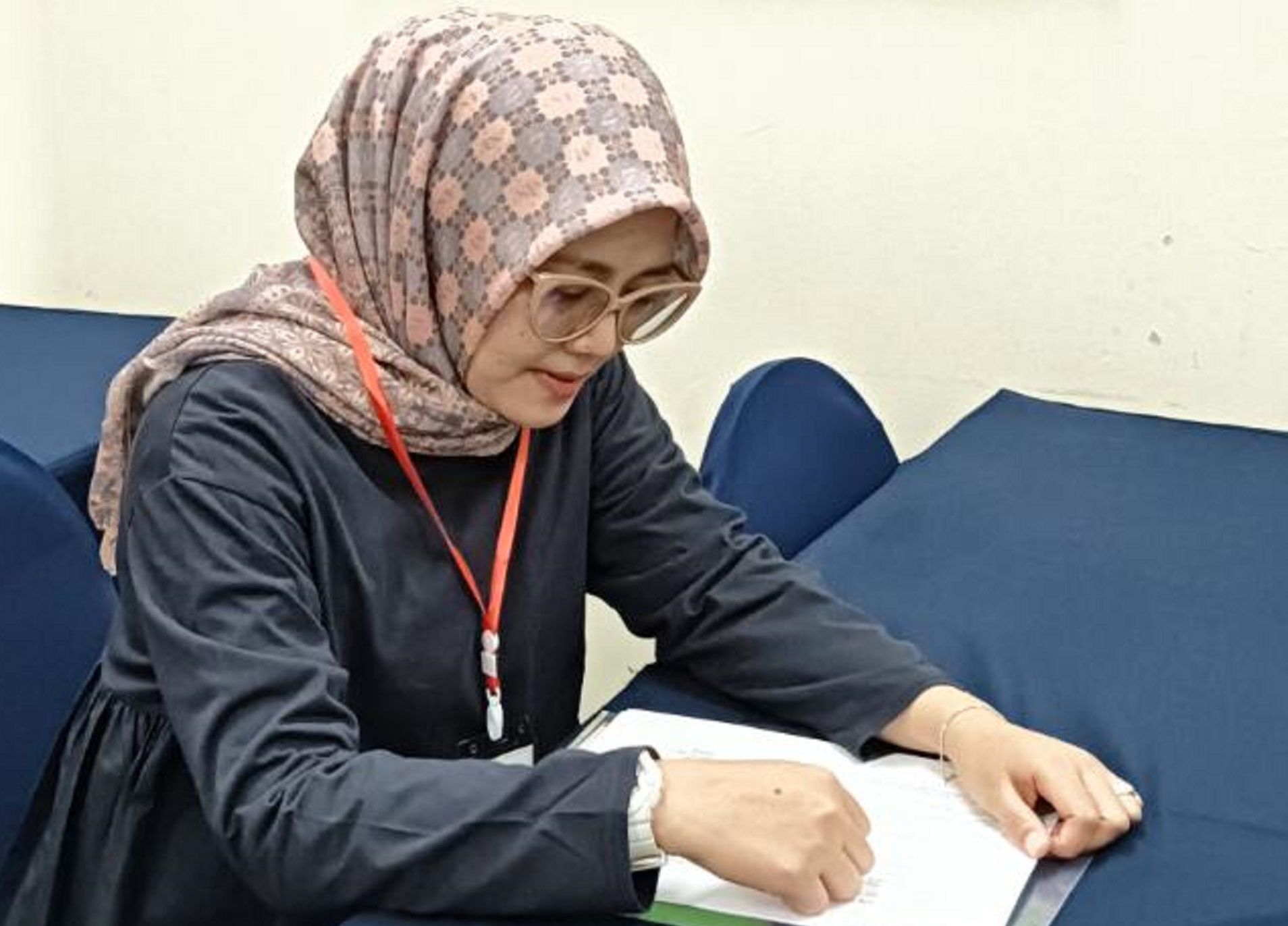 Dosen pembimbing penelitian Tim PKM RSH UPI Bandung Dr Wina Nurahayati Praja, MPd.*/kabar-priangan.com/Dok. PKM RSH UPI