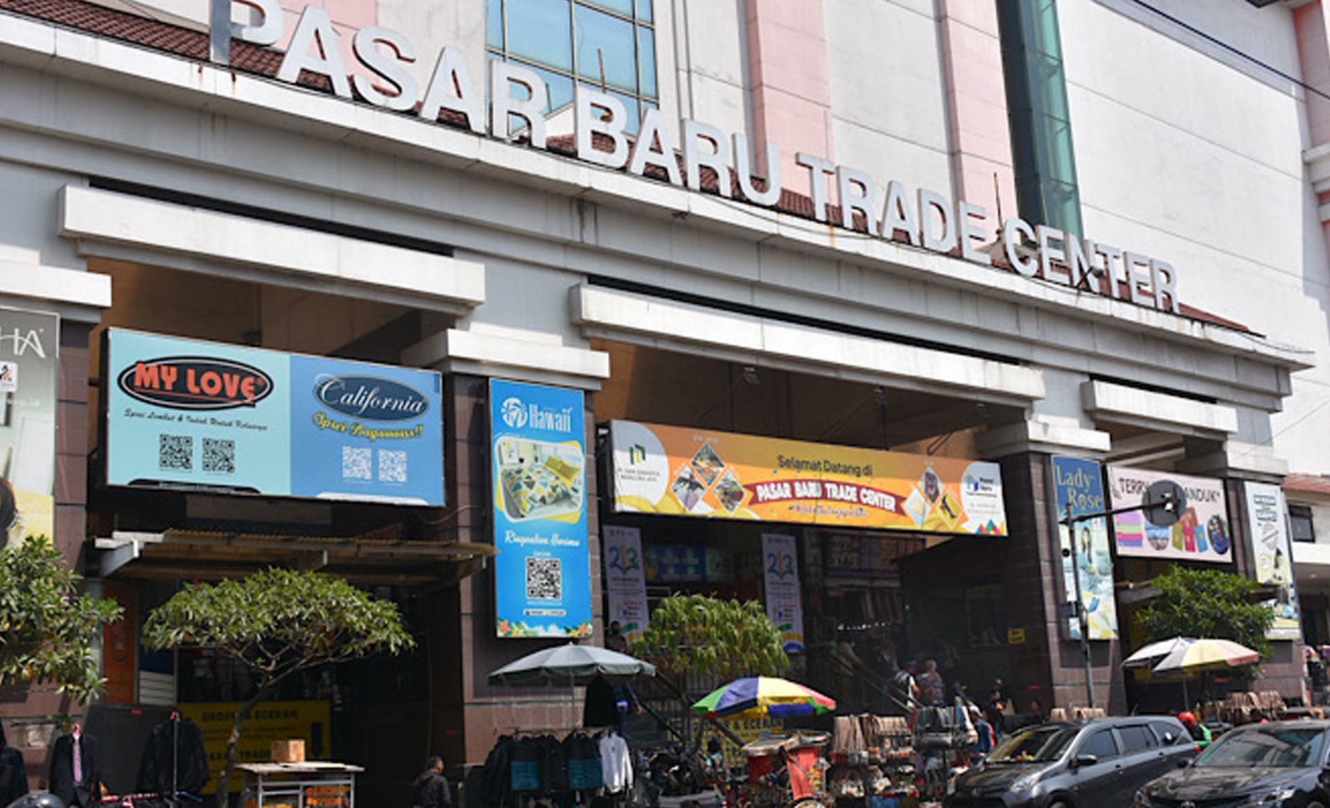 Pasar Baru Trade Center.