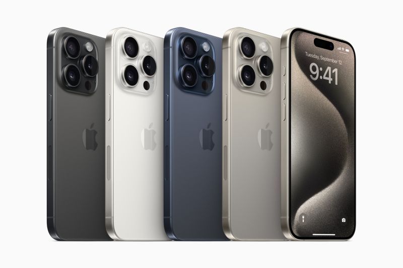 Tampilan pilihan warna iPhone 15 Pro series yang resmi dirilis membawa keunggulan chipset Bionic A17 Pro serta desain titanium
